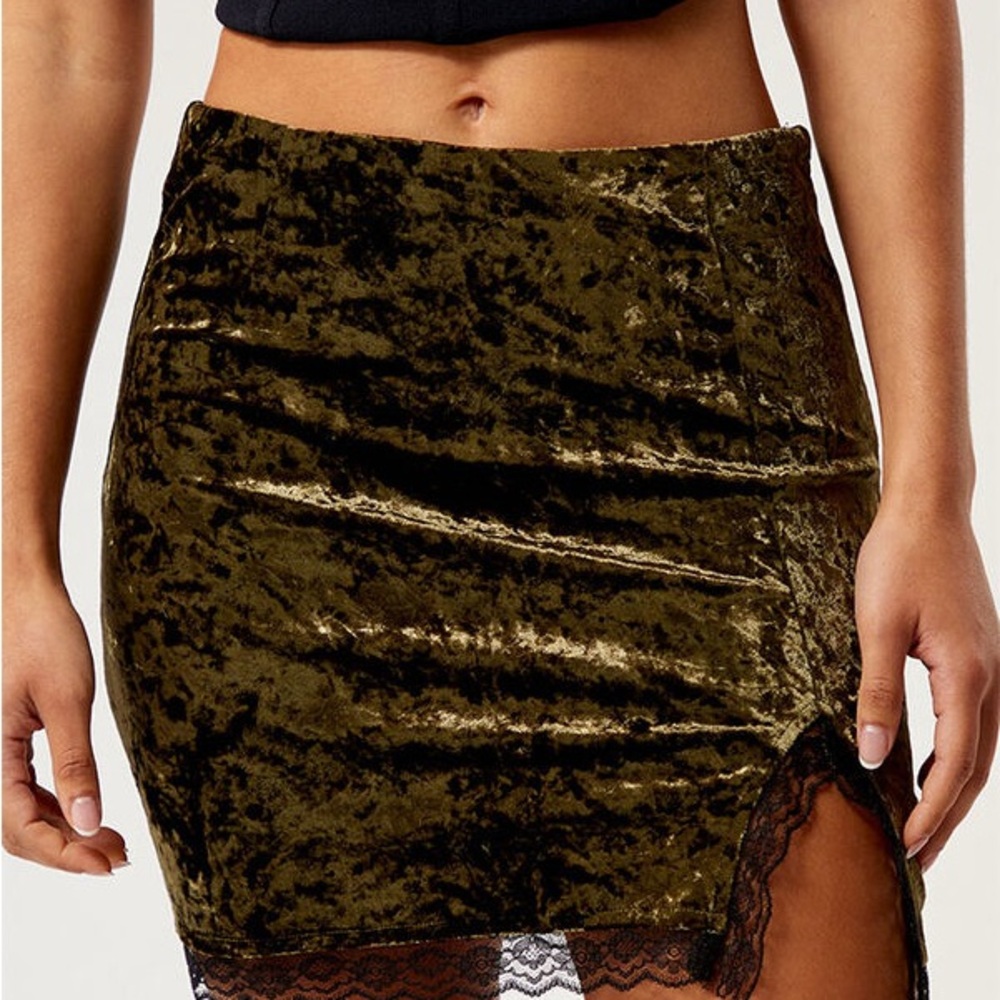 Pacsun Daisy Street Olive Green Crushed Velvet Mini Skirt NWT M